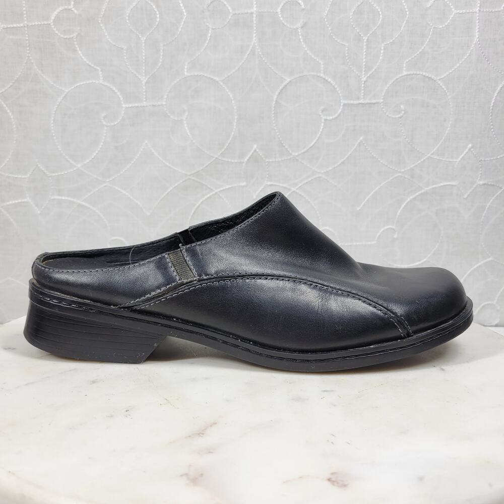VTG Clarks Leather Mules Womens 9 Black Round Toe Slip On Comfort